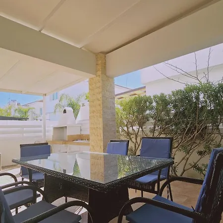 Blue Bay Πρωταράς